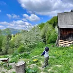 Przysiółek Flądrówka - Dom Na Odludziu Z Widokiem Na Gorce I Tatry * Szczawa